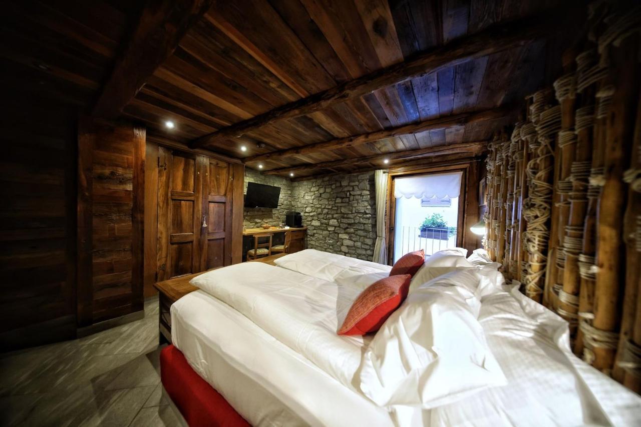 Cafe Quinson Relais De Charme Hotel Morgex Exterior foto