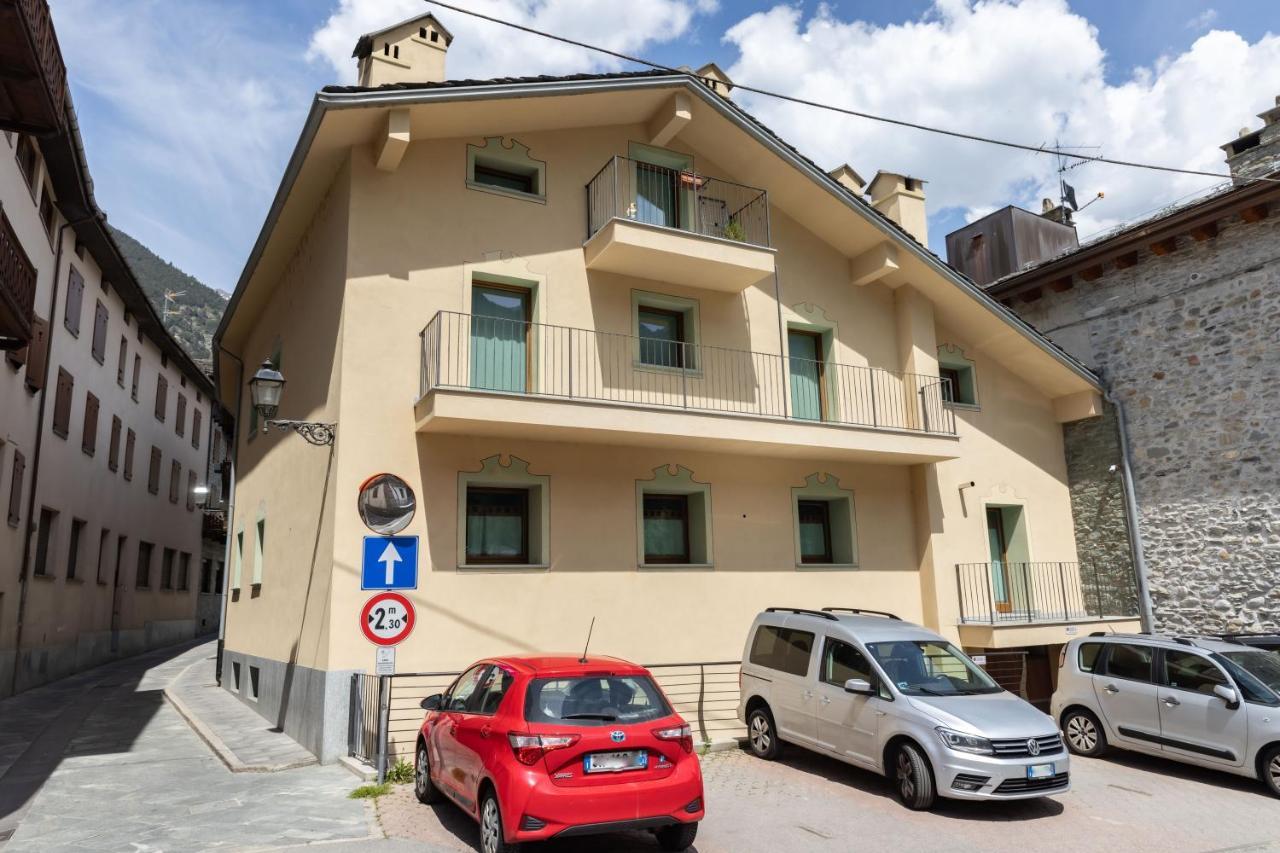 Cafe Quinson Relais De Charme Hotel Morgex Exterior foto